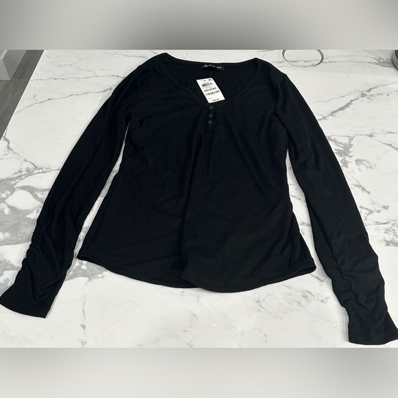INC Indigo black long sleeve Henley V-neck with buttons size medium NWT - Picture 1 of 2